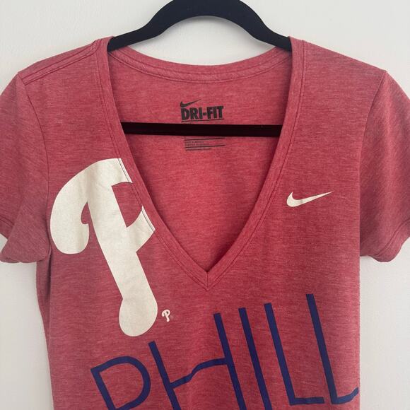Nike Philadelphia Phillies MLB Vneck Dri-Fit Tee - Picture 3 of 6
